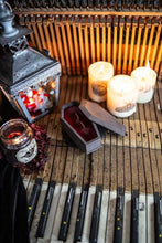 Load image into Gallery viewer, Vela ataud vampírico