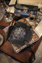 Laden Sie das Bild in den Galerie-Viewer, Portalibros de cuero steampunk