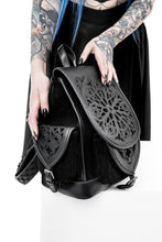 Load image into Gallery viewer, Mochila de catedral con rosetón bordado