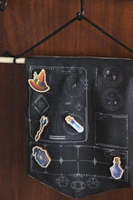 Cargar imagen en el visor de la galería, Set de pins mago