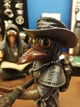 Cargar imagen en el visor de la galería, Figura médico de la peste con lanzallamas