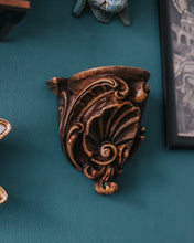 Load image into Gallery viewer, Soporte de pared tipo ménsula con concha