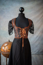 Cargar imagen en el visor de la galería, Corpiño steampunk damasquinado