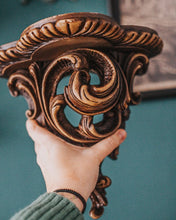 Load image into Gallery viewer, Soporte de pared tipo ménsula con acantos