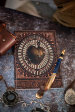 Load image into Gallery viewer, Libreta Steampunk con corazón mecánico