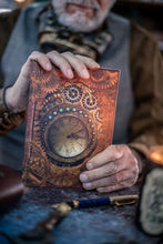 Load image into Gallery viewer, Libreta Steampunk con reloj