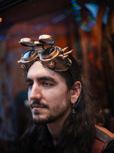 Cargar imagen en el visor de la galería, Goggles Steampunk con visera articulada
