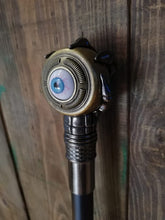 Load image into Gallery viewer, Bastón con ojo fijo
