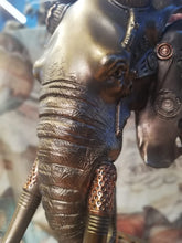Cargar imagen en el visor de la galería, Busto de elefante steampunk