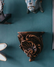 Load image into Gallery viewer, Soporte de pared tipo ménsula con concha