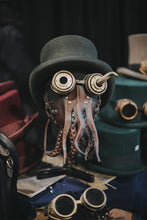 Load image into Gallery viewer, Tentacle Goggles