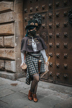 Cargar imagen en el visor de la galería, Falda steampunk tartán verde