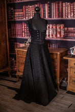 Cargar imagen en el visor de la galería, Falda victoriana terciopelo negro