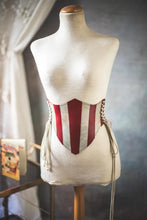 Load image into Gallery viewer, Corse rojo a rayas de Circo
