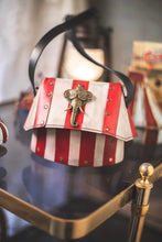 Load image into Gallery viewer, Bolso de carpa de circo