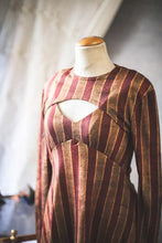 Load image into Gallery viewer, Vestido a rayas de circo