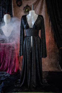 Sobrevestido de terciopelo negro vampirecore