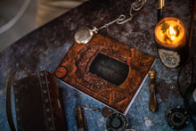 Cargar imagen en el visor de la galería, Libreta Steampunk con reloj