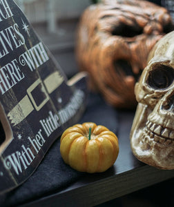 Vela calabaza de Halloween para rituales y brujas